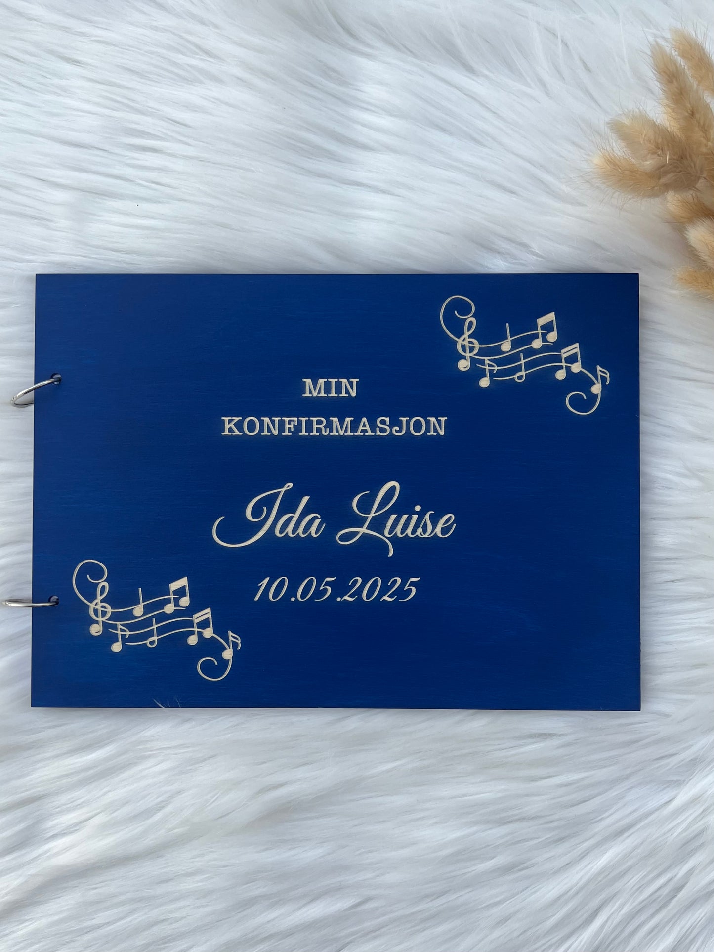 Min Konfirmasjon – gjestebok, fotoalbum-Musikkstil