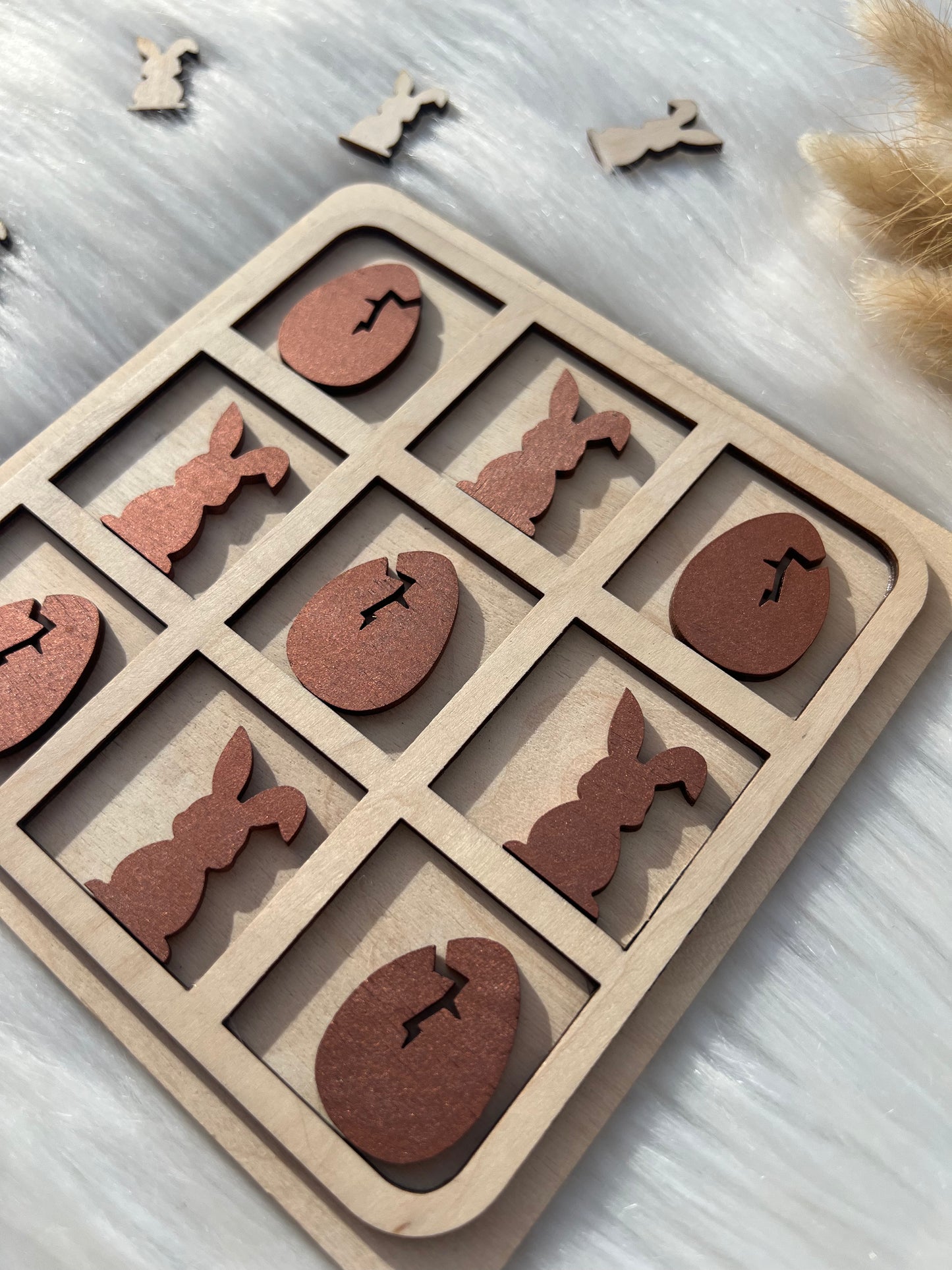 "Tre på rad" med kaniner og egg 2