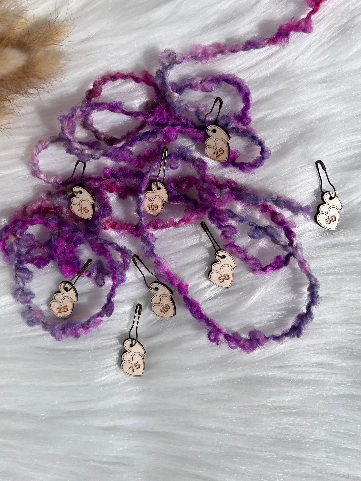 Maskemarkører med tall i tre - hjerter KK FAMILY ART