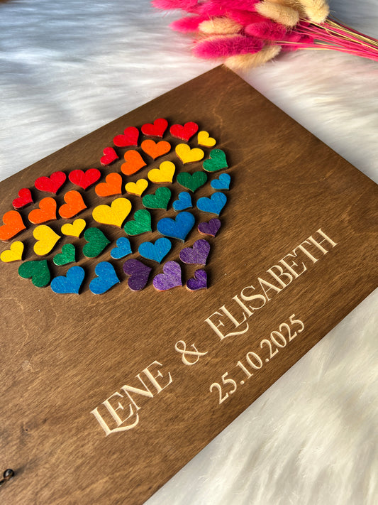 Gjestebok – Regnbuehjerte Design