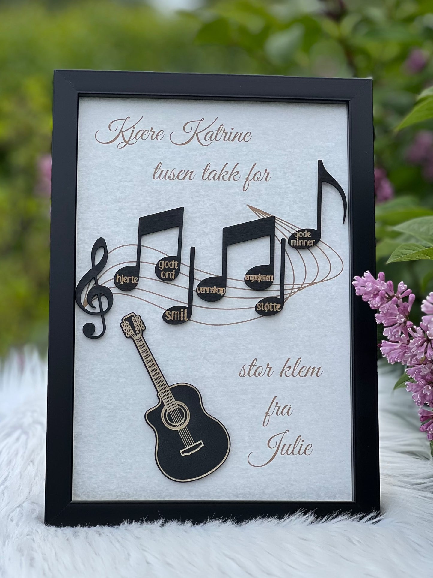 Personlig gave til musikklærer - gitar KK FAMILY ART