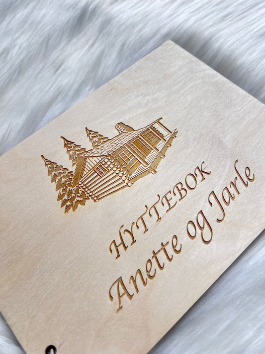 Hyttebok med personlig tilpasning (d1)