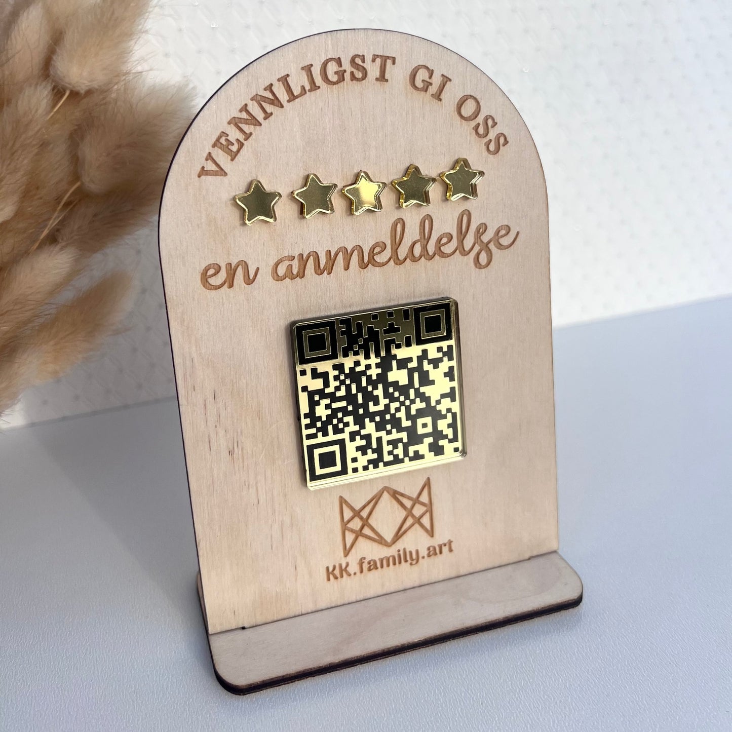 Skilt med QR-kode til Google Reviews (d3) KK FAMILY ART