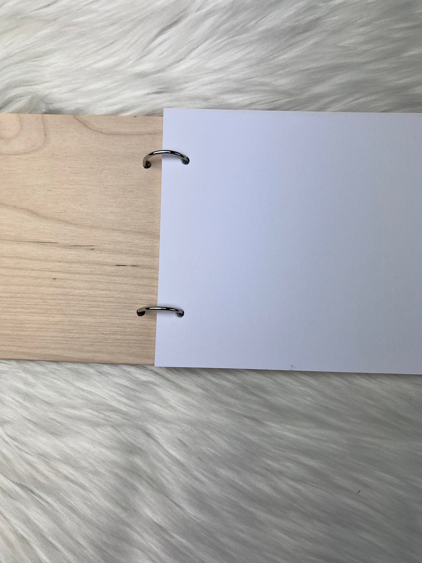 Gjestebok i tre KK FAMILY ART