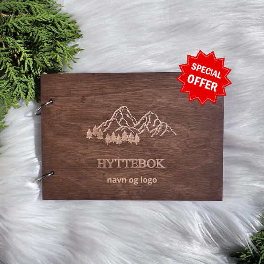 Eksklusiv hyttebok med navn og logo (d3)