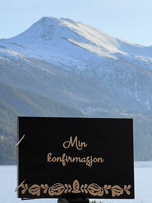 Min Konfirmasjon – mønster etter Strandabunad