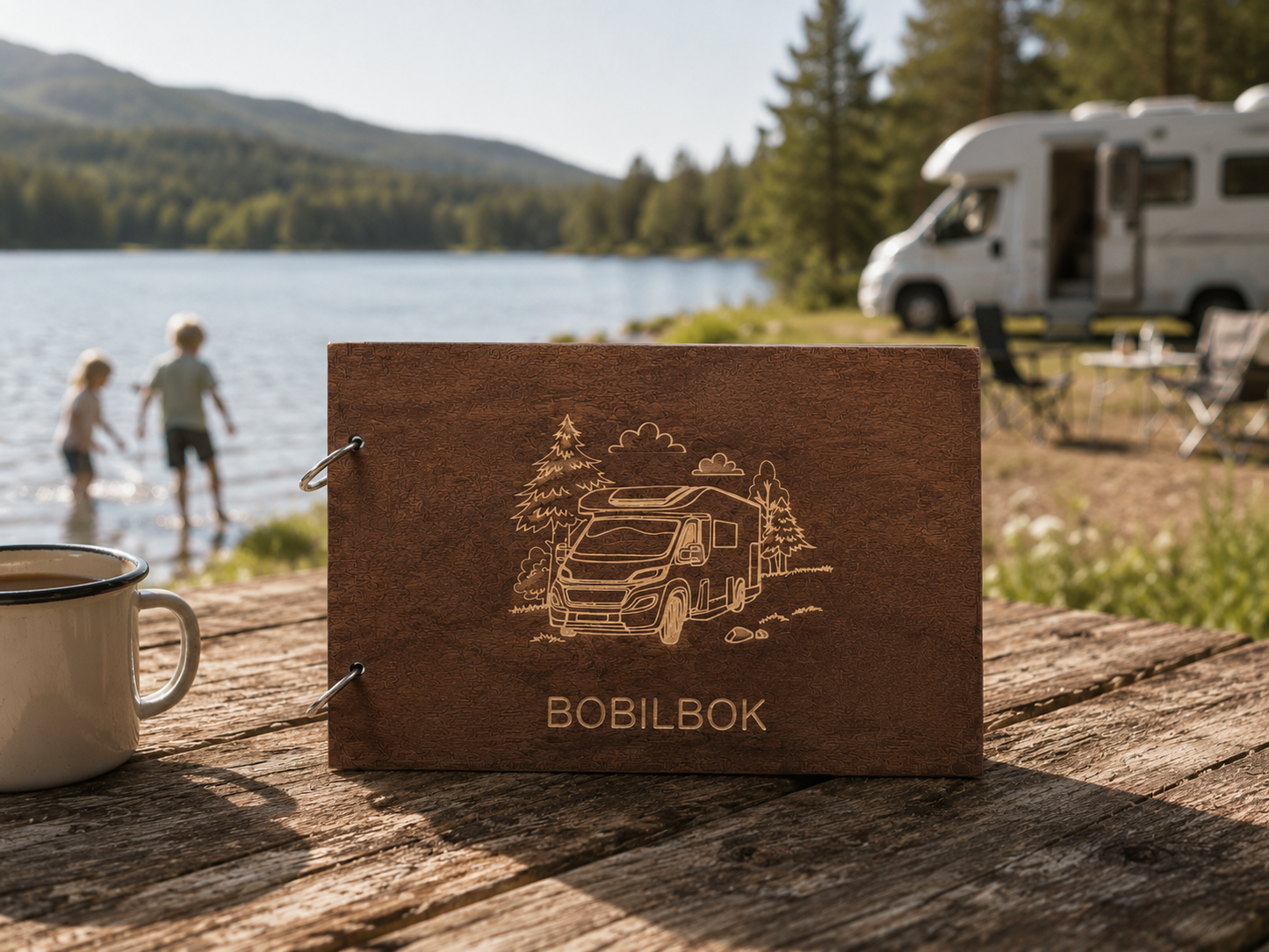 Bobilbok i tre brukt som gjestebok til bobil