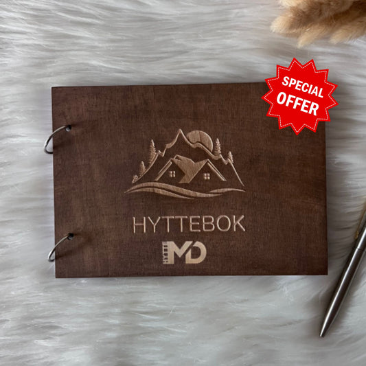 Eksklusiv hyttebok med navn og logo (d2)